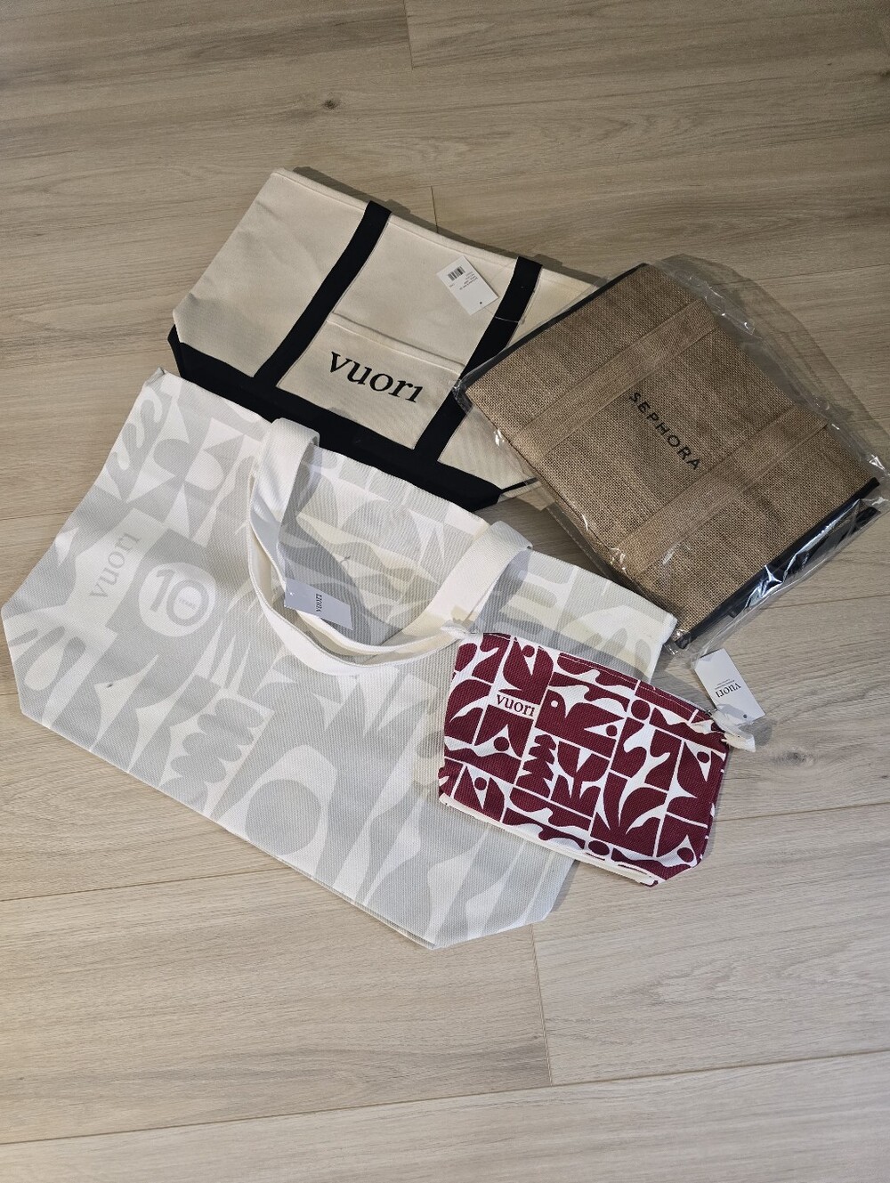 VUORI NWT Totes